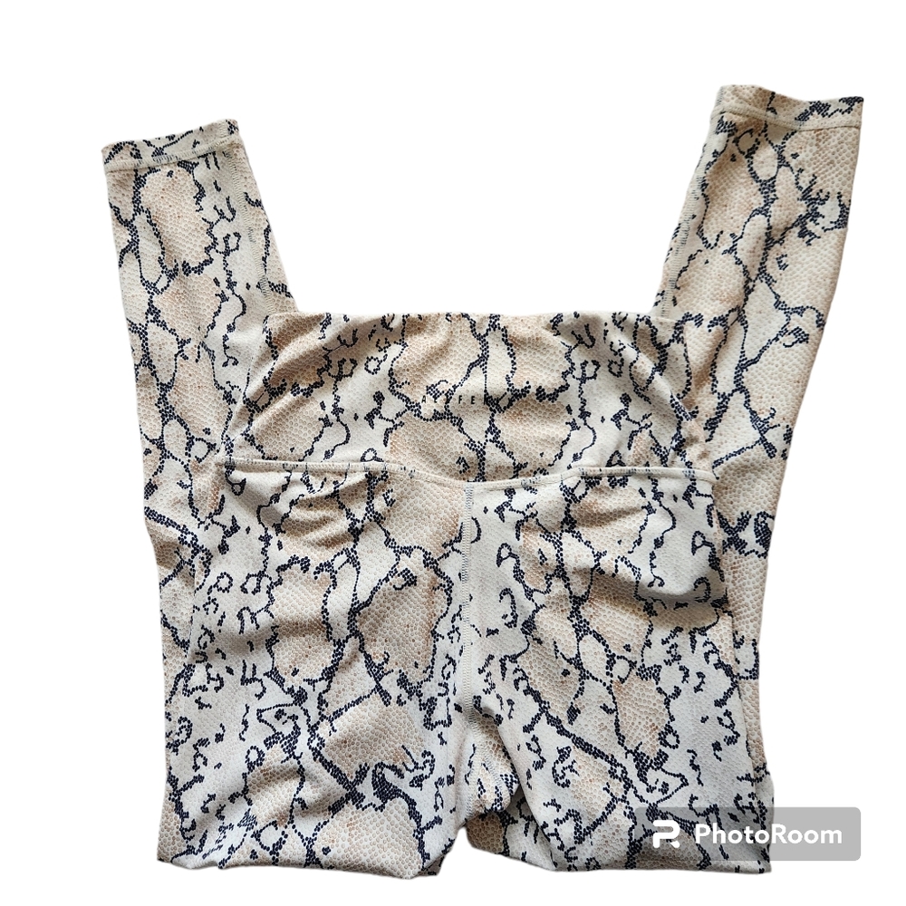 Anthropologie All Fenix Hi-Rise Python Leggings S… - image 4